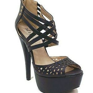 Slay 🔥🔥 platform heels